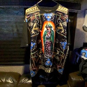 Crooks & Castles T-shirt ! Great condition!